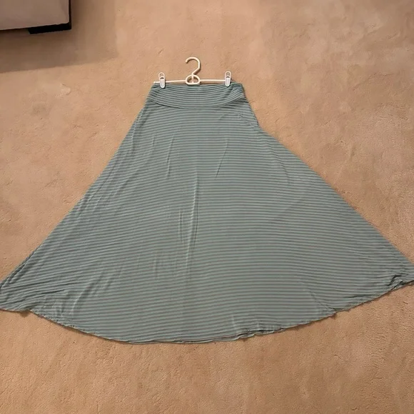 Spring has sprung Light Aqua Green and Gray Women's Maxi Skirt - Picture 2 of 7